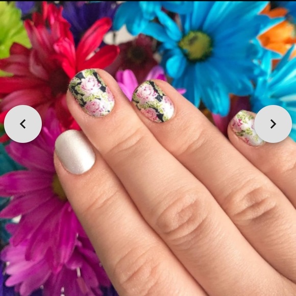 Color street Nails Rose Path - Picture 7 of 9